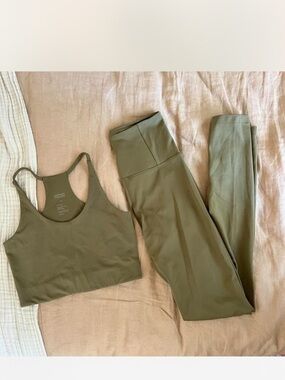 girlfriend collective Olive Green High-Waist Leggings & Matching Sports Bra Set